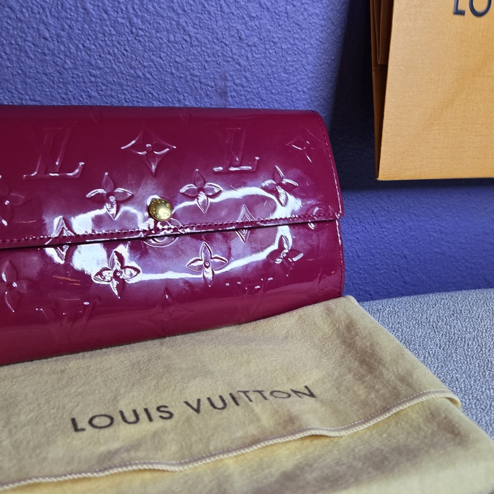 Louis Vuitton Pink Patent Leather Wallet